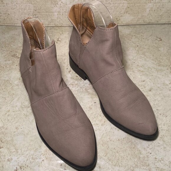 Lucky Brand Womens Taupe Leather Upper Ankle Booties Size 6M - Picture 1 of 9